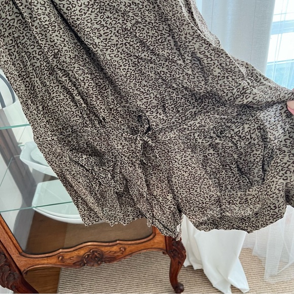 Guess Size S Romper Shorts with Racer Back - Picture 3 of 4